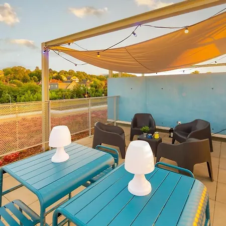 76 M2 With Rooftop Terrace